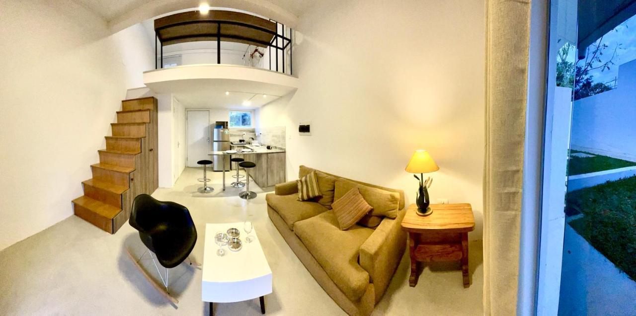 Tiny Houses En Asuncion. Zona Aeropuerto-Rakiura Zarate Isla Exterior photo